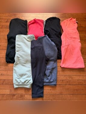 Sweatshirts and hoodies bundle size large